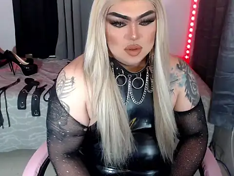 michellevixen922 online show from March 5, 5:25 am