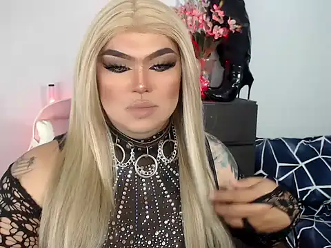 michellevixen922 online show from November 5, 12:05 am