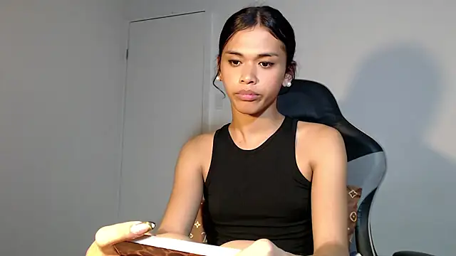 urcurlydiva online show from November 24, 6:21 pm