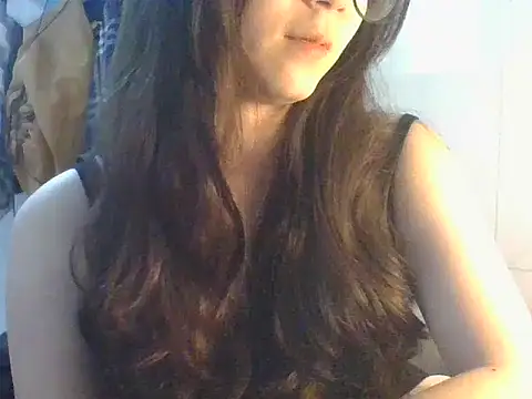 Linzly online show from October 25, 3:14 am