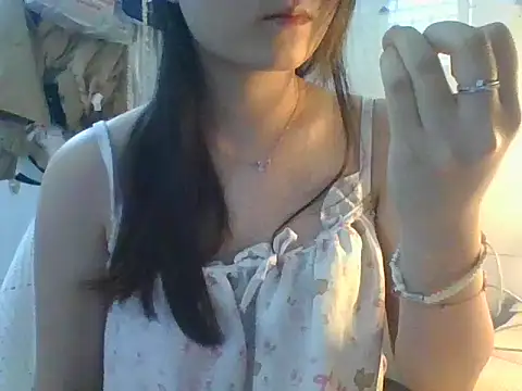 Linzly online show from March 24, 3:01 am