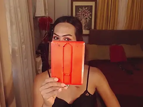 Nathalieheartt online show from April 21, 2:51 am