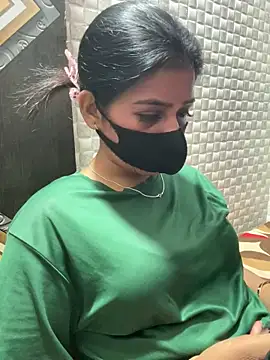 Hot Jaanvi  online show from April 17, 3:52 am