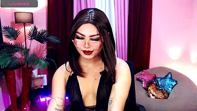 Unique Maya online show from October 23, 8:09 am