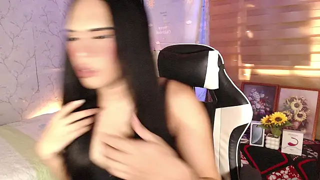 TssluttyNikka online show from March 28, 6:24 am