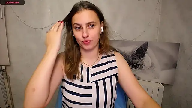 AmandaDimond  online show from July 12, 1:45 pm