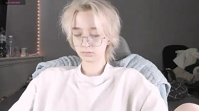 MelissaReis online show from March 10, 11:03 am