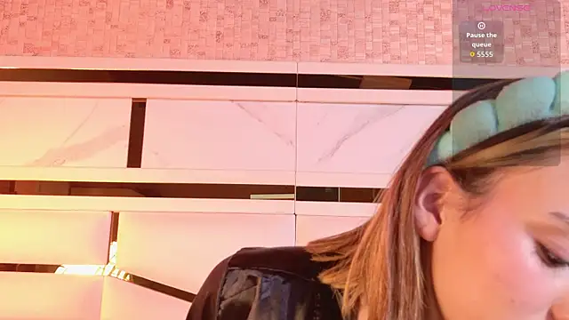 ambar rosse25 online show from October 27, 11:50 am