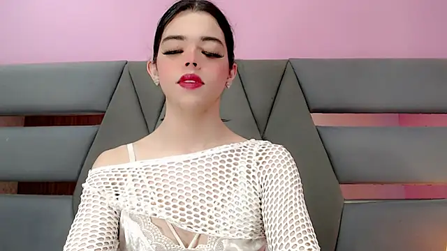 Snapshot of SabrinaAbasali chatting on October 20, 8:56 pm SabrinaAbasali online show from October 20, 8:56 pm