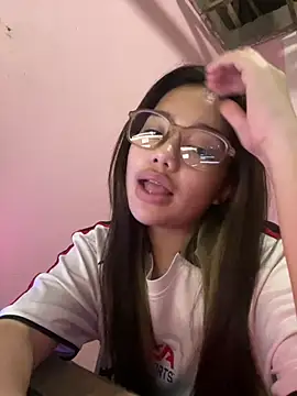 aaliyah walker online show from July 27, 1:30 pm