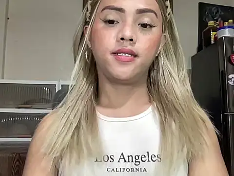 calimonroe online show from February 23, 10:31 pm