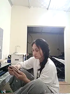 Jun-Mzzz online show from February 1, 2:49 pm