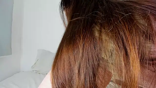 Snapshot of arielmishel chatting on October 31, 10:19 am arielmishel online show from October 31, 10:19 am