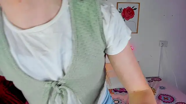 Snapshot of arielmishel chatting on September 12, 10:45 am arielmishel online show from September 12, 10:45 am