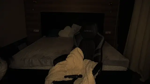 FataleNellie online show from November 27, 8:23 pm