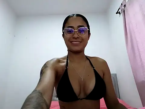 Snapshot of Daislalezma chatting on September 20, 10:41 pm Daislalezma online show from September 20, 10:41 pm