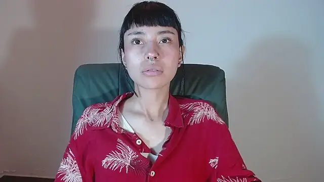 Snapshot of _mavis2 chatting on October 20, 8:45 pm mavis2 online show from October 20, 8:45 pm