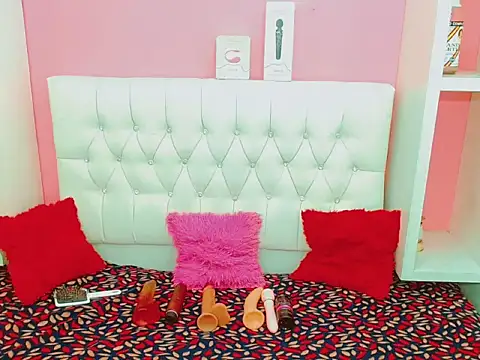 macgenta drackk online show from January 13, 11:09 pm