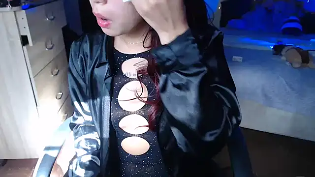 evali16 online show from January 17, 8:27 pm