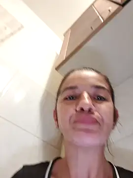 Snapshot of alinaalinutzq chatting on October 4, 8:02 pm alinaalinutzq online show from October 4, 8:02 pm