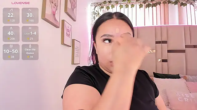 Zoey thompson online show from November 19, 7:36 pm