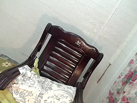 Side Chick online show from March 14, 10:00 pm