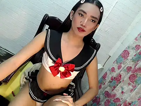 Side Chick online show from November 24, 9:06 pm