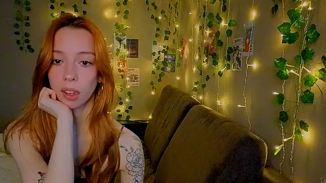 Lori Williams online show from March 16, 1:52 am