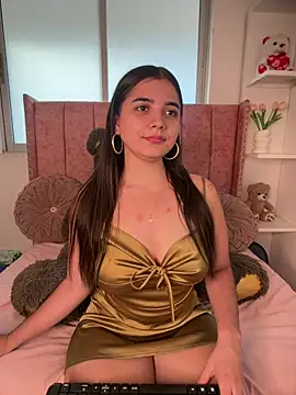salomecute21 online show from July 30, 11:44 am