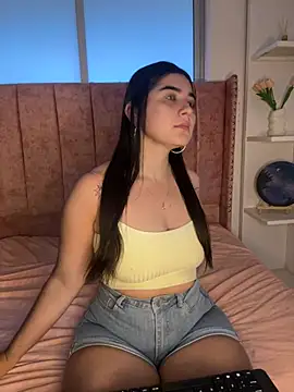 salomecute21 online show from February 2, 11:20 am