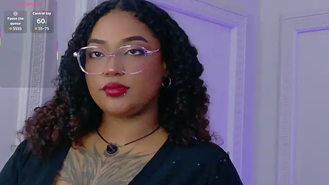 Cristal-Jonnes online show from April 19, 4:45 am