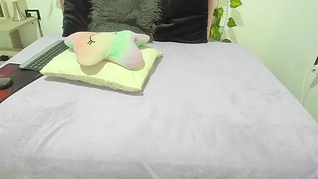 ivy moon05 online show from September 15, 4:36 pm