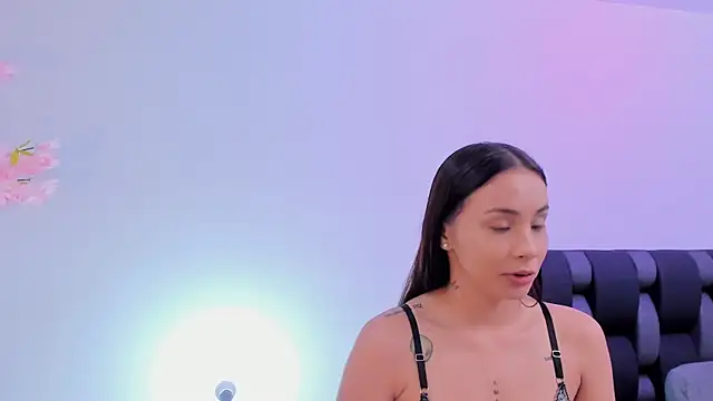 maily zanss online show from April 9, 7:52 pm