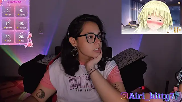 lila kitty81 online show from February 10, 9:29 pm