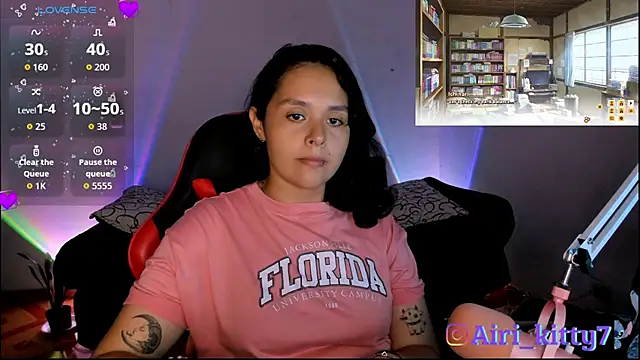 lila kitty81 online show from March 24, 10:15 pm