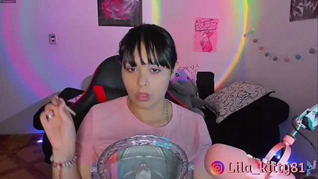 Snapshot of lila_kitty81 chatting on October 8, 8:35 pm lila kitty81 online show from October 8, 8:35 pm