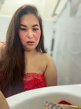 ashleygrahamts online show from October 17, 1:14 pm