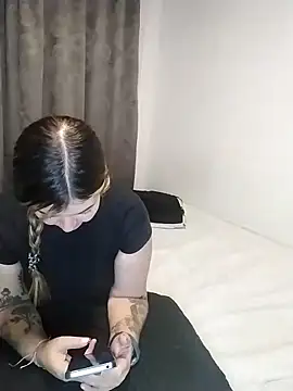 Fernandar2025 online show from November 8, 1:43 am