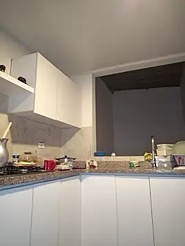 Fernandar2025 online show from December 20, 1:42 am