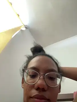 Valen1800 online show from April 12, 7:38 pm