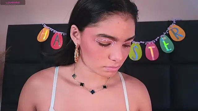 LunaAspen  online show from March 31, 6:08 pm