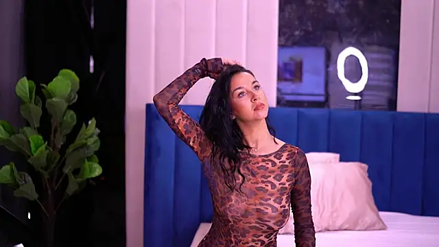 FrancescaDante online show from April 23, 6:54 am