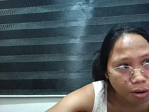 SpankyMyAss69 online show from March 29, 5:01 pm