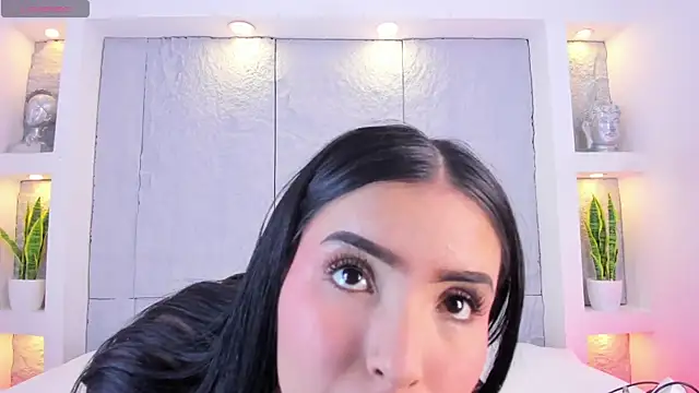 LovelyEyesx online show from April 10, 5:08 pm