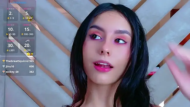 Sarah-Grace online show from November 29, 3:10 am