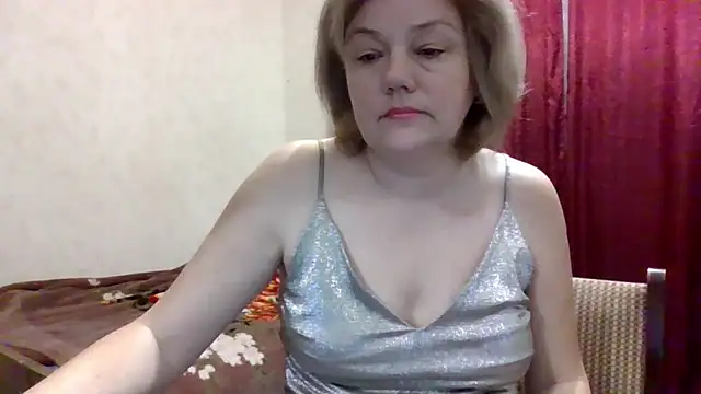 AlliRain online show from November 4, 6:24 pm