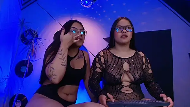 Lilith and Khloe online show from October 8, 11:36 am