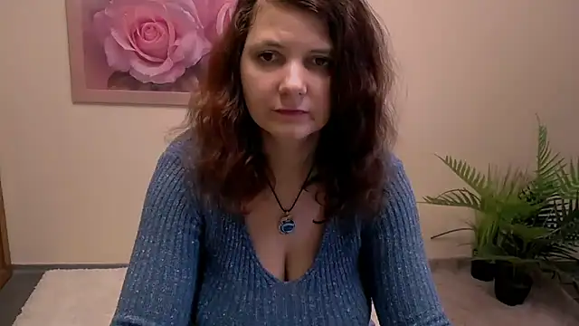 TwoBigSuns online show from June 4, 7:35 am