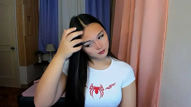 ameliamaureen online show from June 3, 2:23 am
