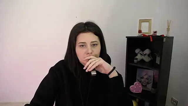 Katrin kiss  online show from February 5, 2:53 pm